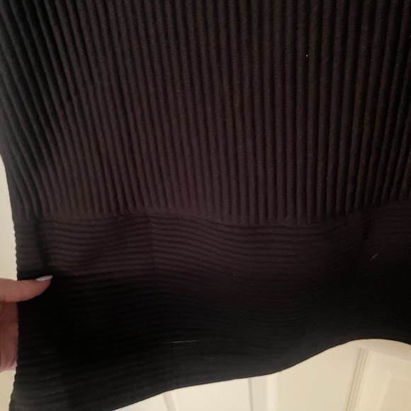 TAHARI SPORT Sweater Womens Small Black Ribbed Flared Sleeve Pullover Mock Neck - Picture 11 of 11